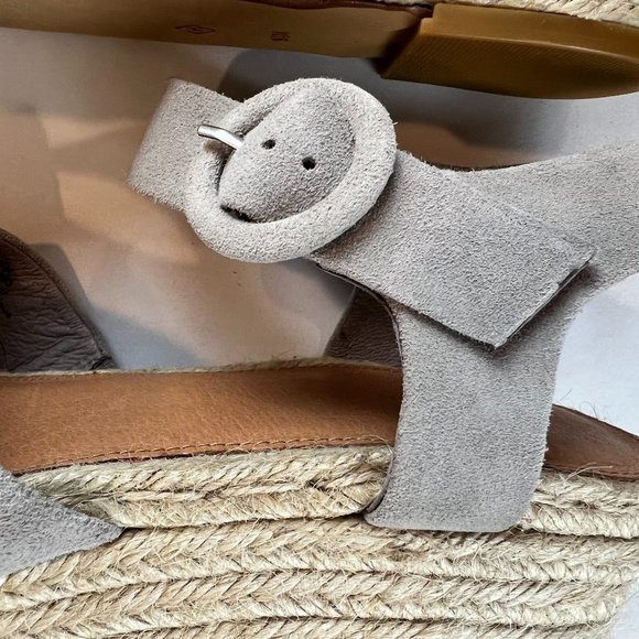 Halogen Suede Leather Emery Espadrilles Sandals - Picture 10 of 11